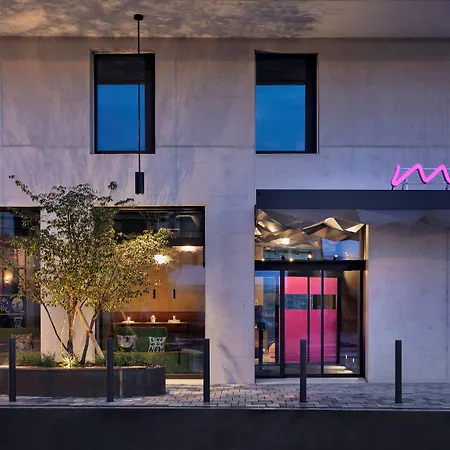 Moxy