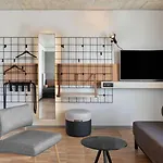 Moxy 3* Rapperswil (St. Gallen)